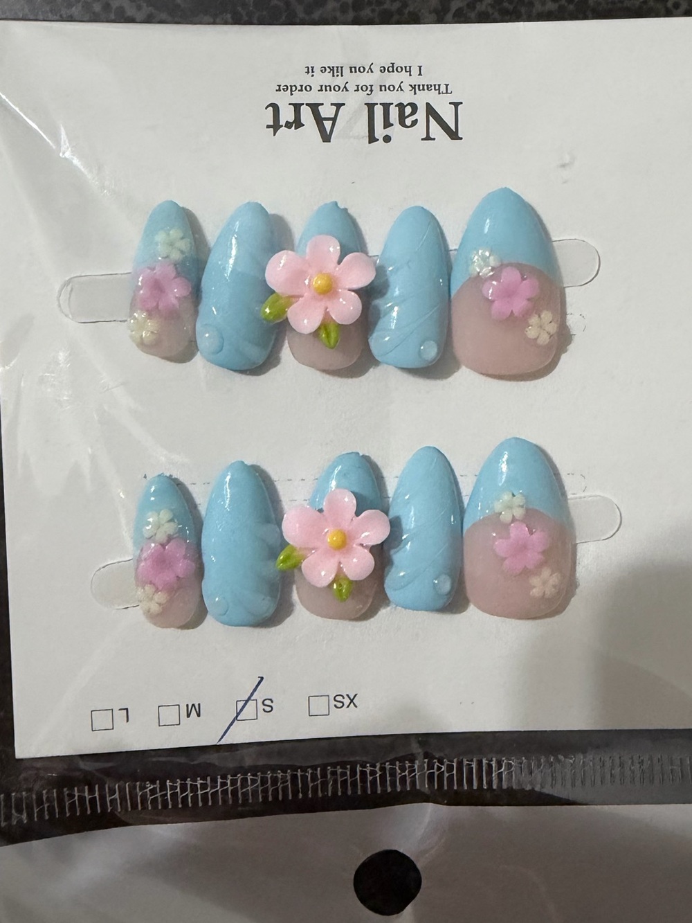 Assorted press on nail sets size small bundle - Picture 3 of 11
